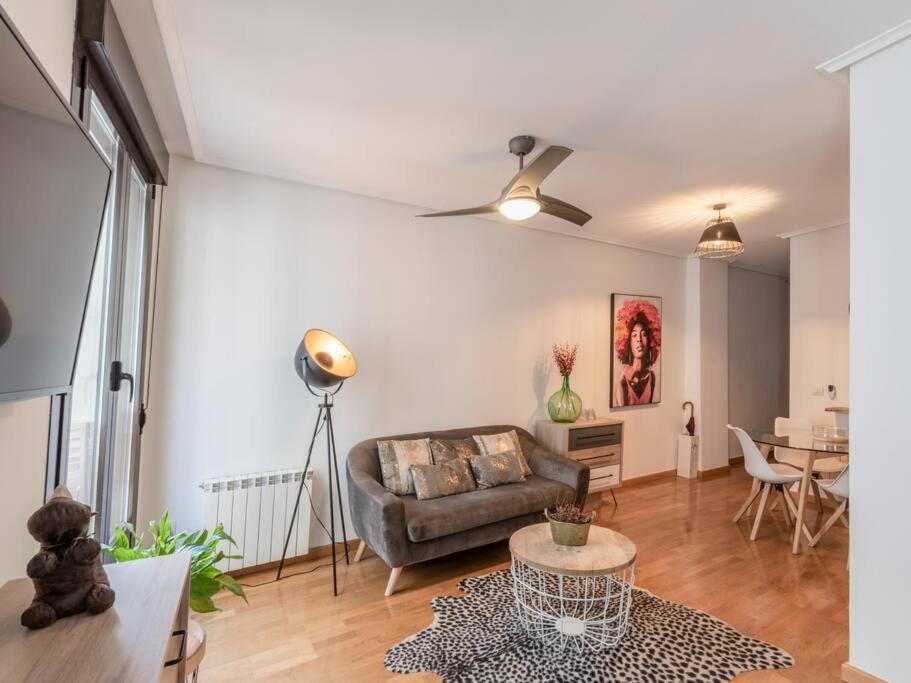 Duplex Cueva De Lobos By Clabao * Logroño